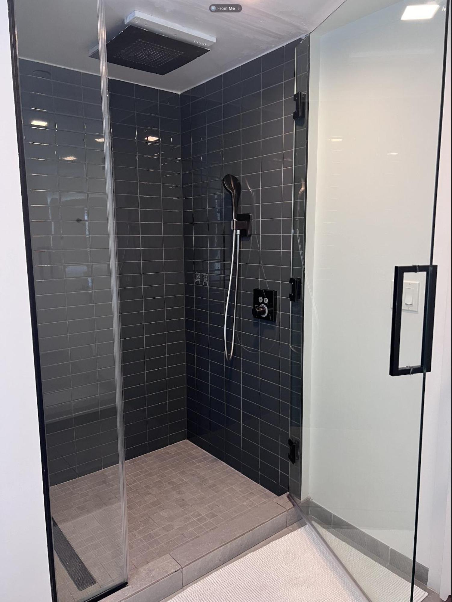 Yotel 4*